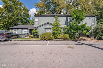 2851 Hikes Ln, Louisville, KY 40218