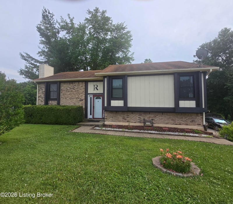 286 Shelton Rd, Radcliff, KY 40160
