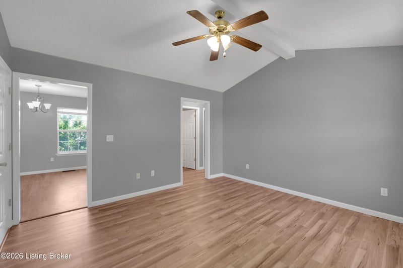 286 Tecumseh Dr, Shepherdsville, KY 40165