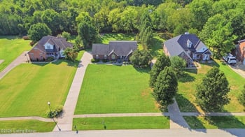 287 Cedar Place Dr, Shepherdsville, KY 40165