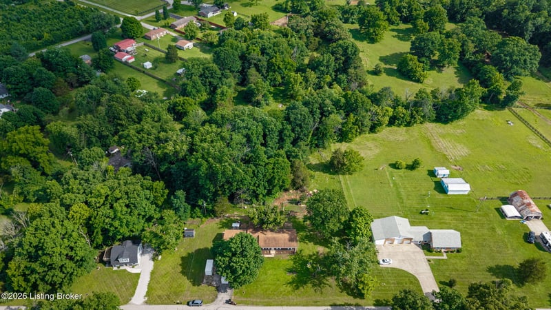 287 Oakridge Dr, Mt Washington, KY 40047