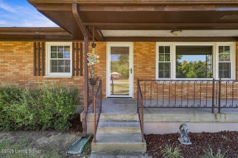 289 Douglas Ln, Shepherdsville, KY 40165
