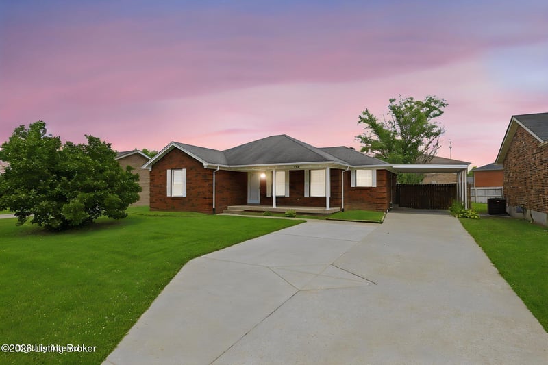 290 Tara Cir, Shepherdsville, KY 40165