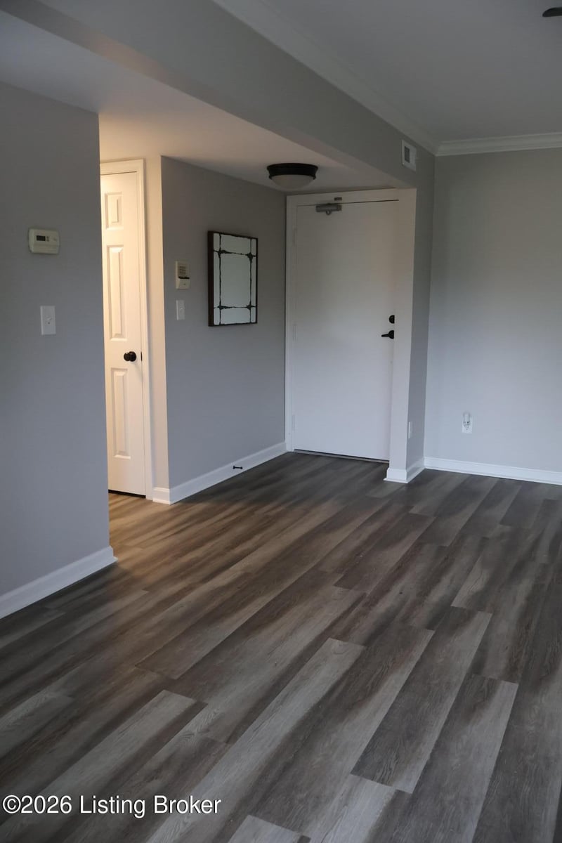 2900 Mcmahan Blvd #210, Louisville, KY 40220