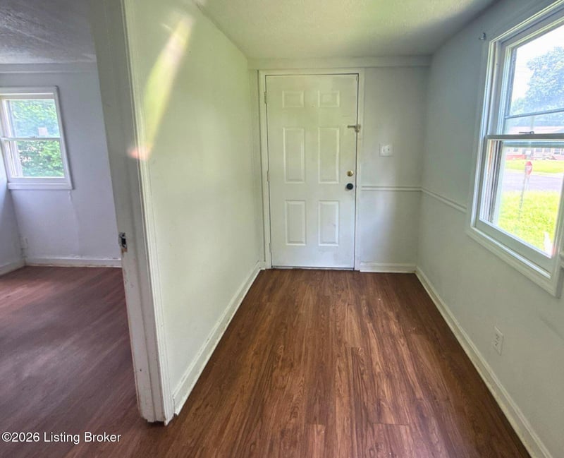 2901 Montana Ave, Louisville, KY 40208