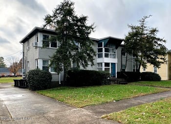 2902 Abigail Dr #APT 4, Louisville, KY 40205
