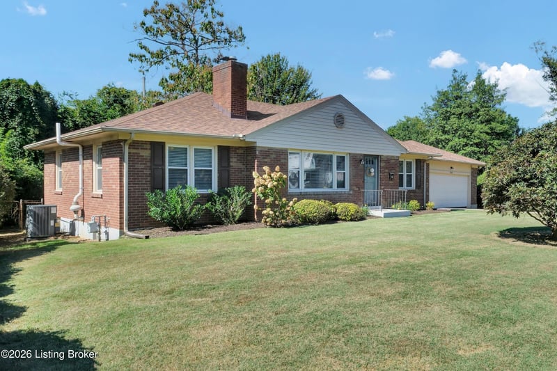 2902 Cambridge Rd, Louisville, KY 40220