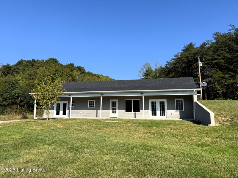 2902 Woods Creek Rd, Liberty, KY 42539