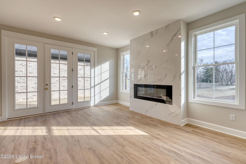 2908 Megan Thompson Way, Louisville, KY 40220
