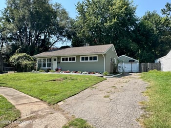 2910 Garey Ln, Louisville, KY 40216