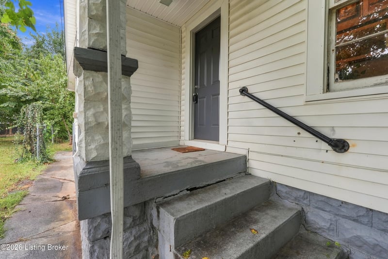 2910 Garfield Ave, Louisville, KY 40212