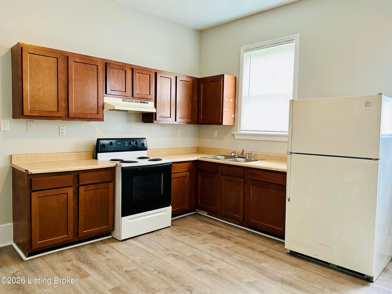 2912 Greenwood Ave, Louisville, KY 40211
