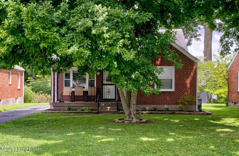 2913 Molter Ct, Louisville, KY 40217