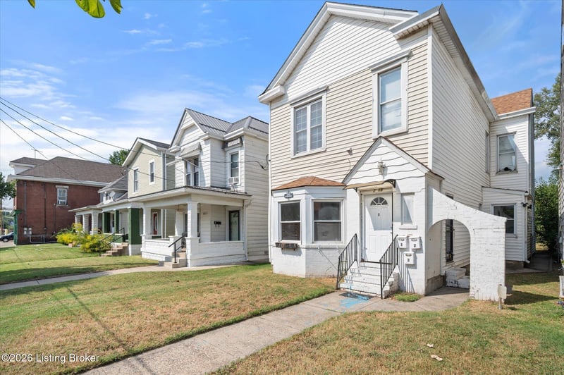 2919 W Market St, Louisville, KY 40212