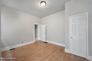 2919 W Market St, Louisville, KY 40212