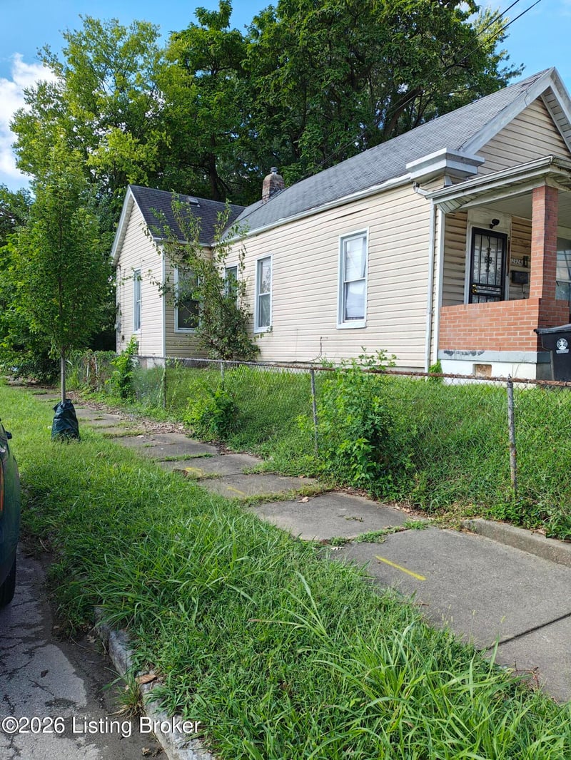 2924 Dumesnil St, Louisville, KY 40211