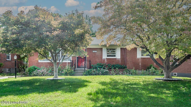 2928 Klondike Ln, Louisville, KY 40218