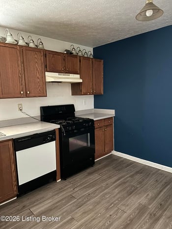 2928 S 5th St, Louisville, KY 40208