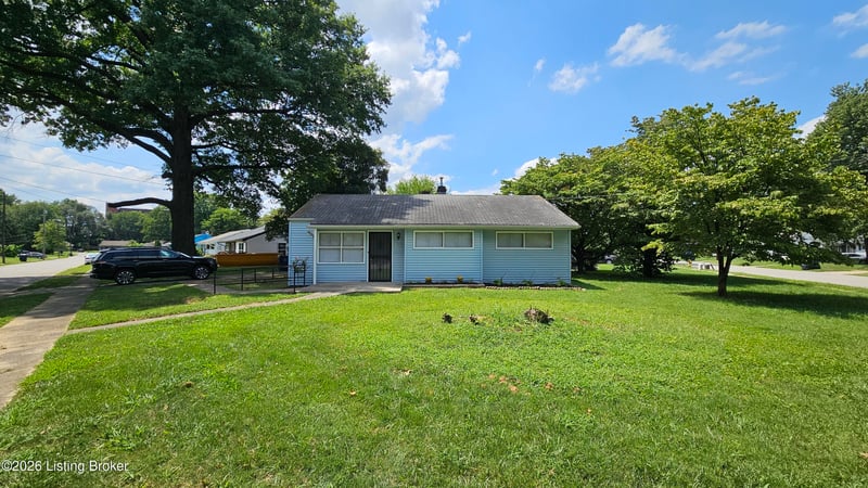 2935 Garey Ln, Louisville, KY 40216