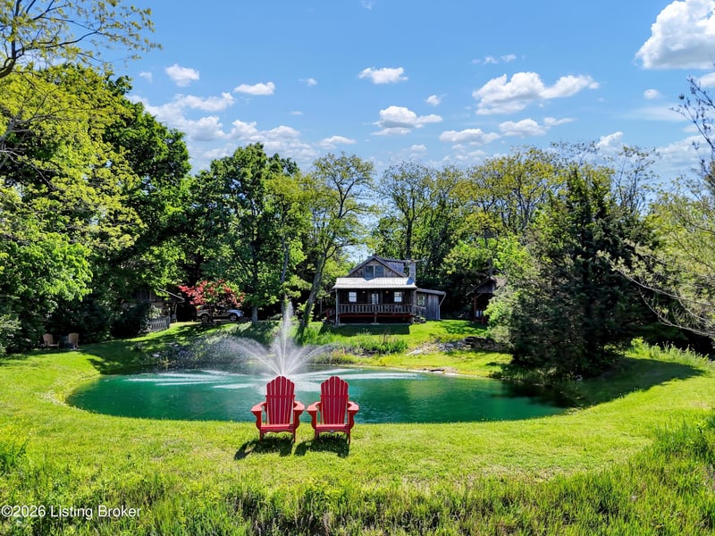 2945 N Greenbrier Rd, Madison, IN 47250