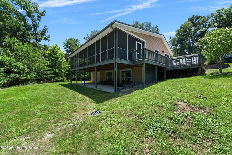 299 Jaggers Rd, Mammoth Cave, KY 42259