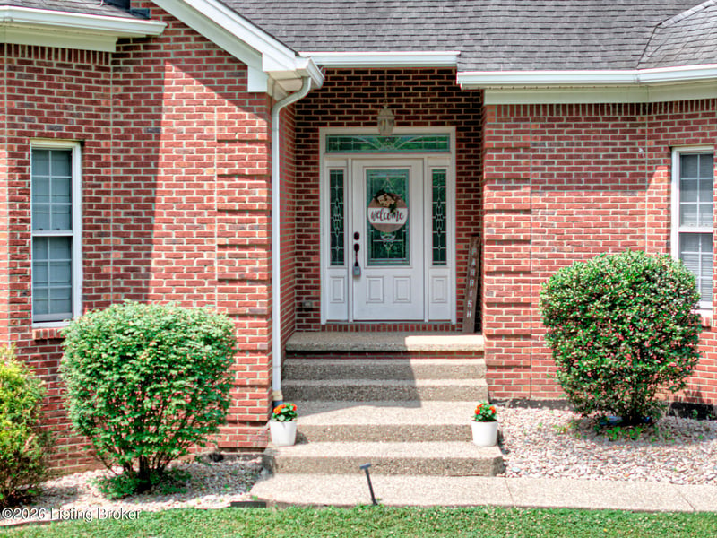 300 Woodlawn Dr, Carrollton, KY 41008