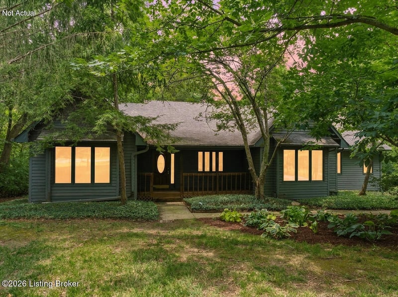 3000 Paddock Ln, La Grange, KY 40031