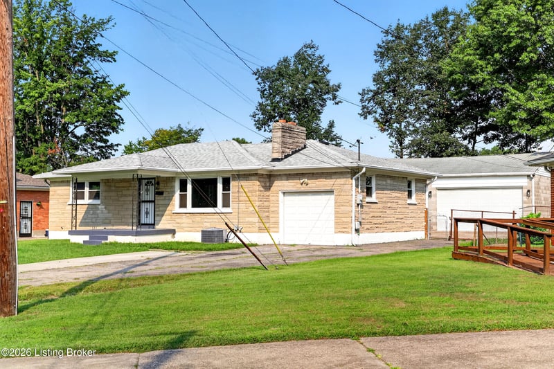 3009 Teakwood Cir, Louisville, KY 40216