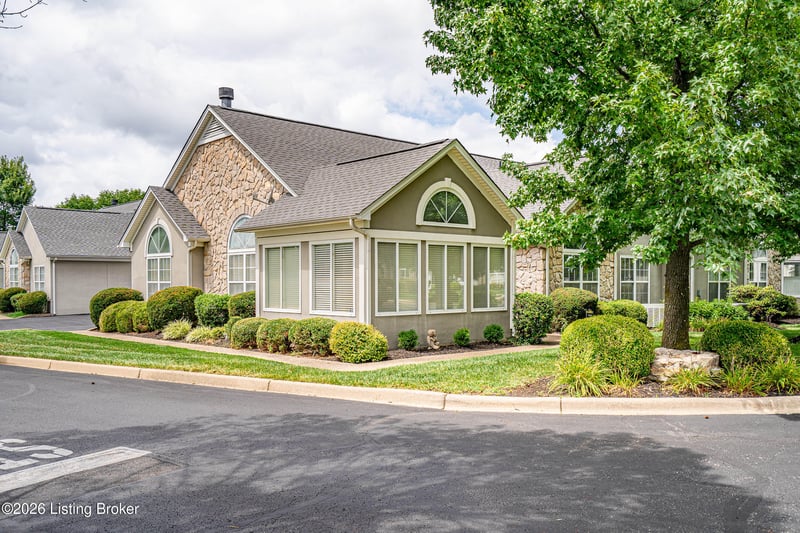 301 Kilderry Way, Louisville, KY 40245