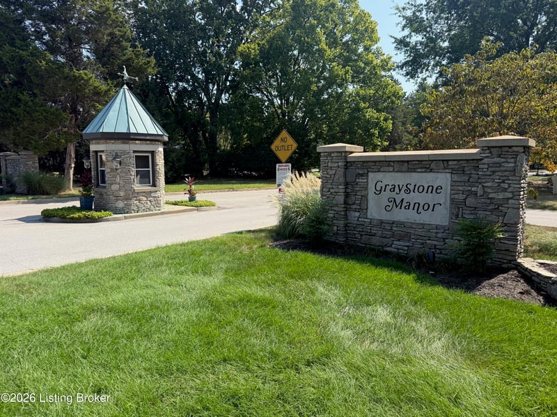 3013 Parkstone Ct, Louisville, KY 40241