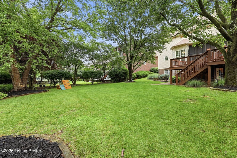3014 Lake Vista Dr, Louisville, KY 40241