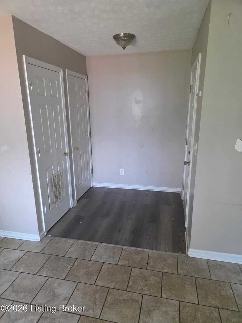 3016 Greenwood Ave, Louisville, KY 40211