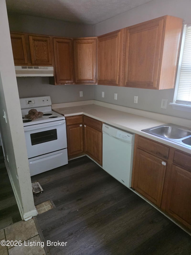 3016 Greenwood Ave, Louisville, KY 40211