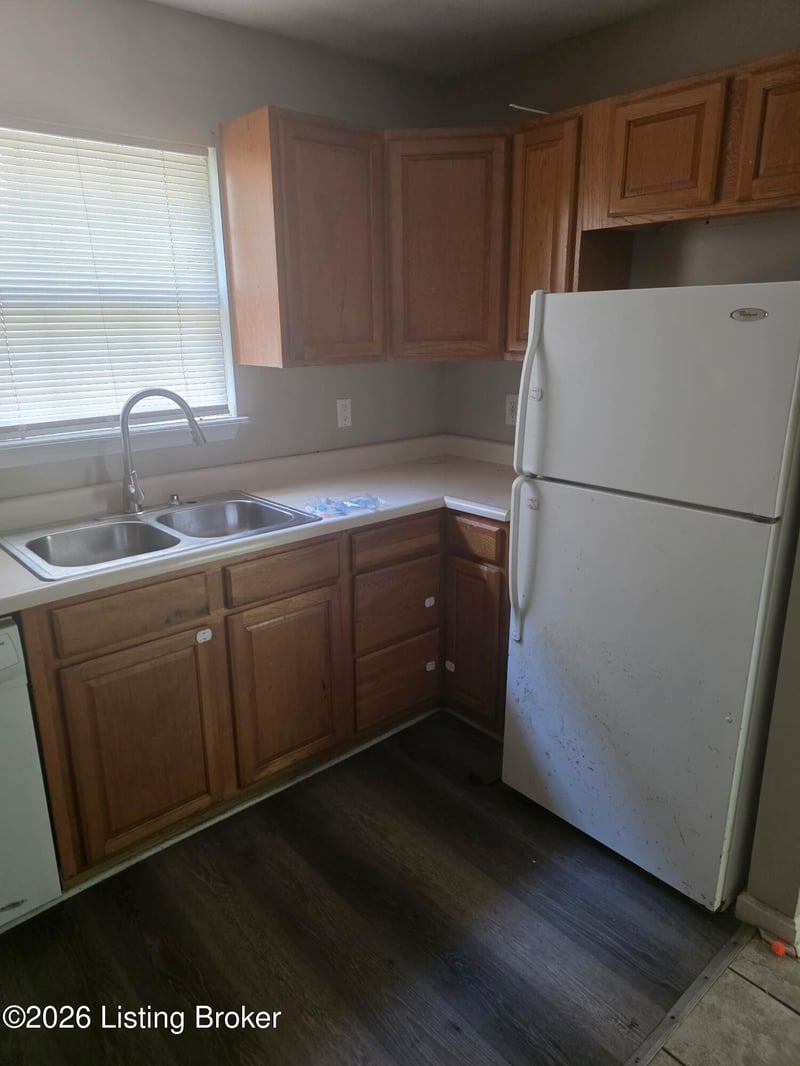 3016 Greenwood Ave, Louisville, KY 40211