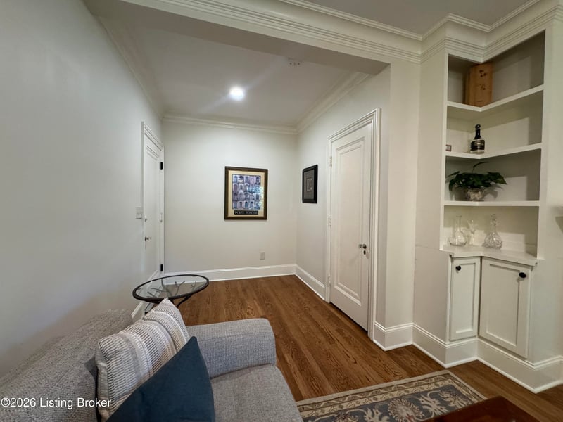 3017 Brownsboro Rd #APT 4, Louisville, KY 40206