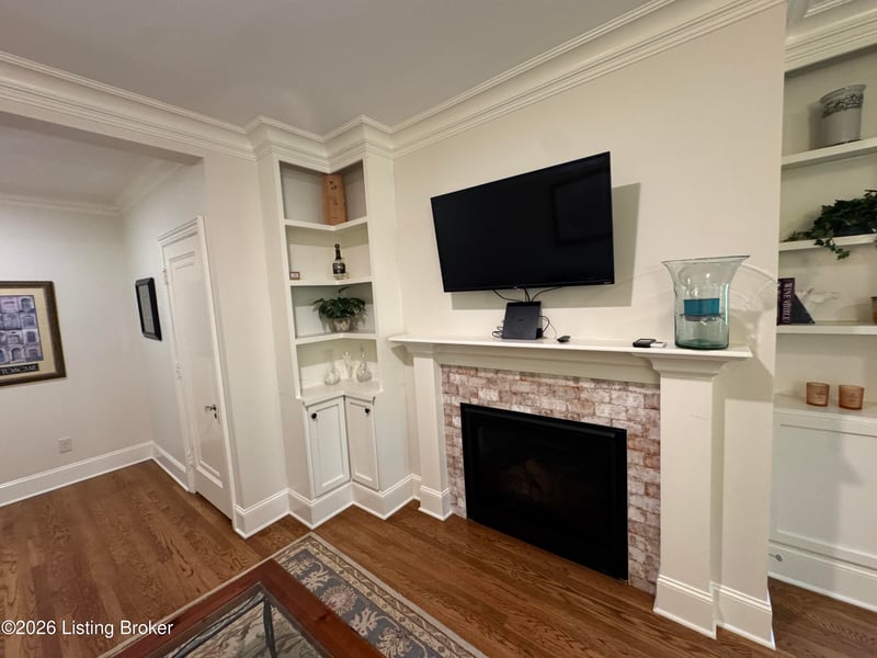 3017 Brownsboro Rd #APT 4, Louisville, KY 40206