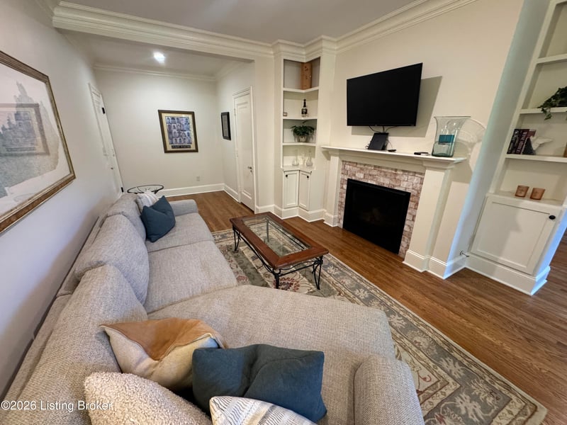 3017 Brownsboro Rd #APT 4, Louisville, KY 40206