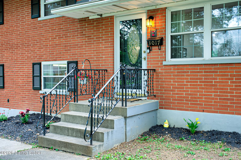3017 Nepperhan Rd, Louisville, KY 40220