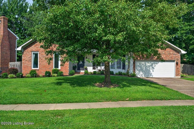 302 Blue Ridge Rd, Louisville, KY 40223