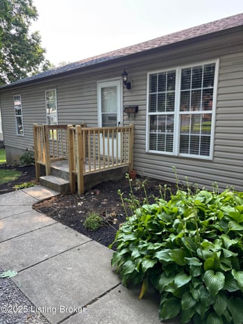 302 E Jefferson St, La Grange, KY 40031