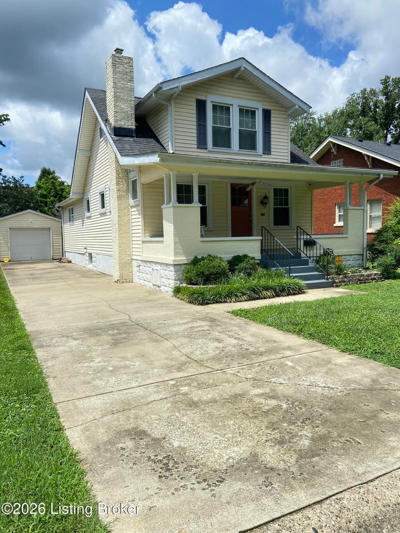 302 Iola Rd, Louisville, KY 40207