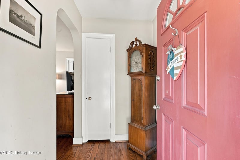 3023 Wellbrooke Rd, Louisville, KY 40205