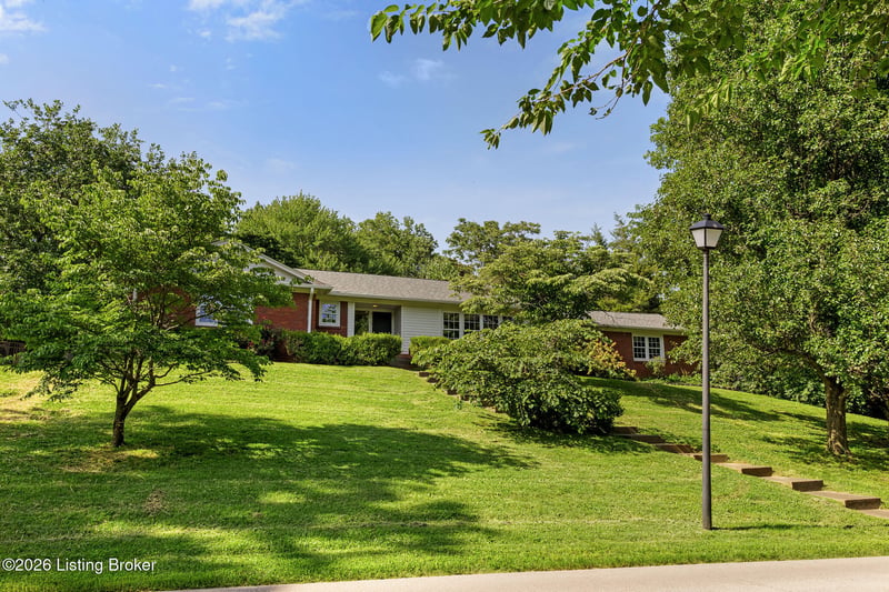 3027 Beals Branch Dr, Louisville, KY 40206