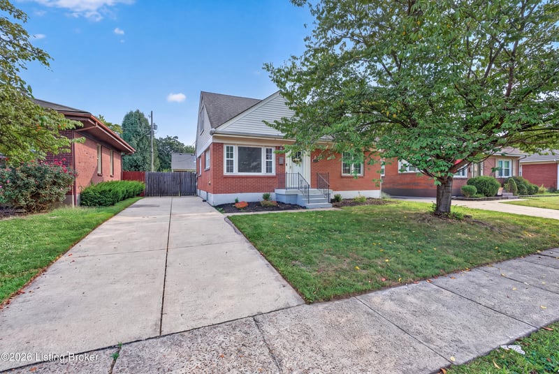 3027 Nadina Dr, Louisville, KY 40220