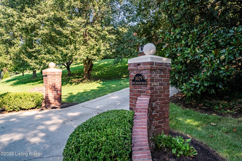 3029 Beals Branch Dr, Louisville, KY 40206