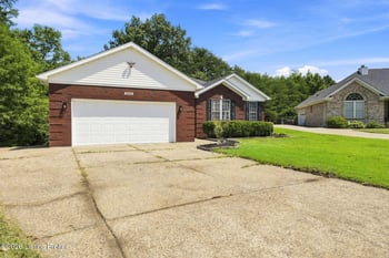 303 Babe Dr, Fairdale, KY 40118