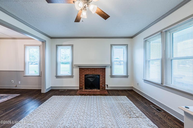 303 E 4th St, Smiths Grove, KY 42171