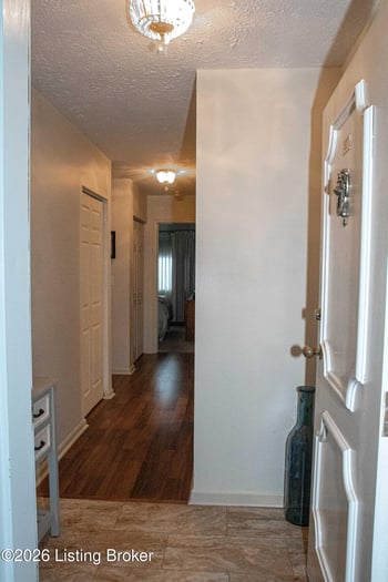 3030 Breckenridge Ln #527, Louisville, KY 40220