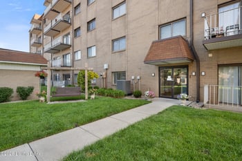 3030 Breckenridge Ln #APT 112, Louisville, KY 40220
