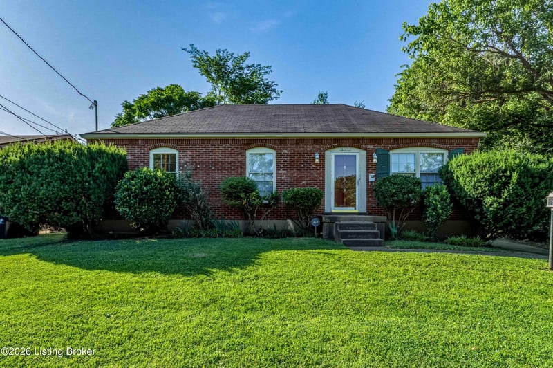 3032 Cabinwood Dr, Louisville, KY 40220
